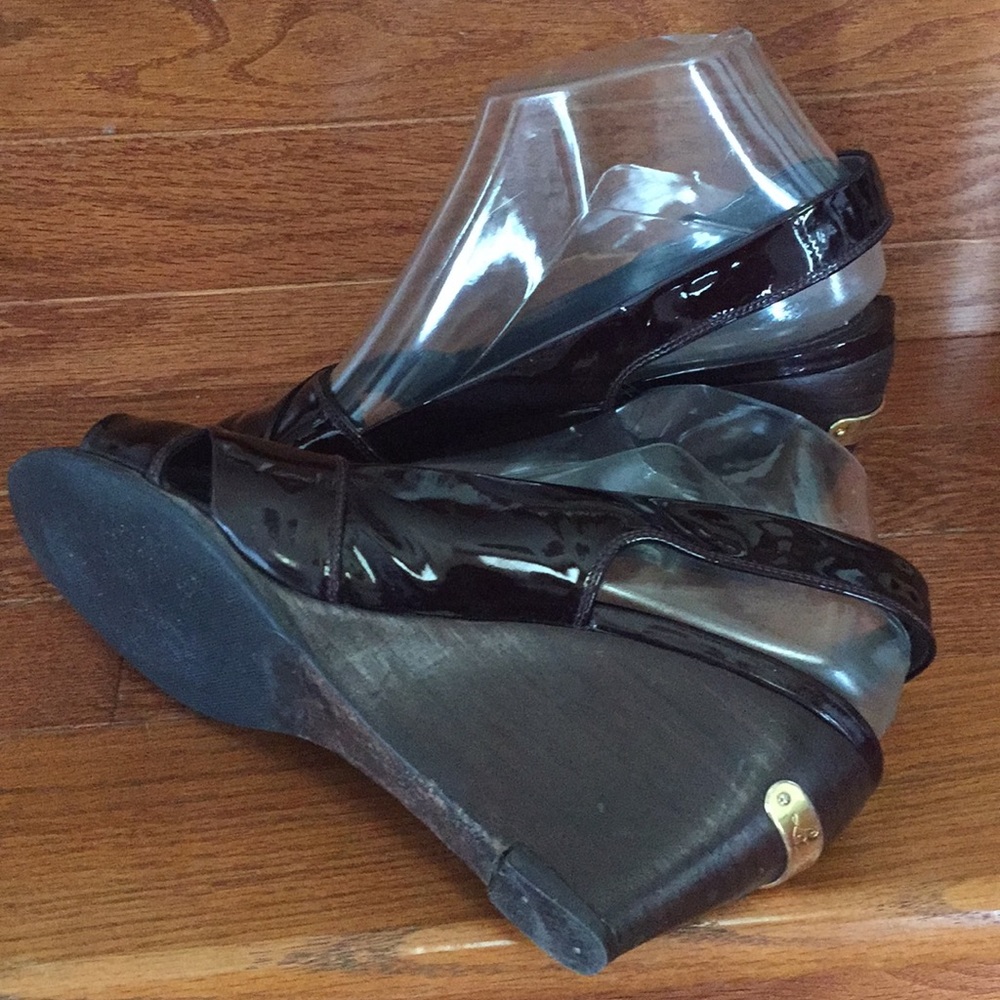 Louis Vuitton Shoes - Picture 5 of 8